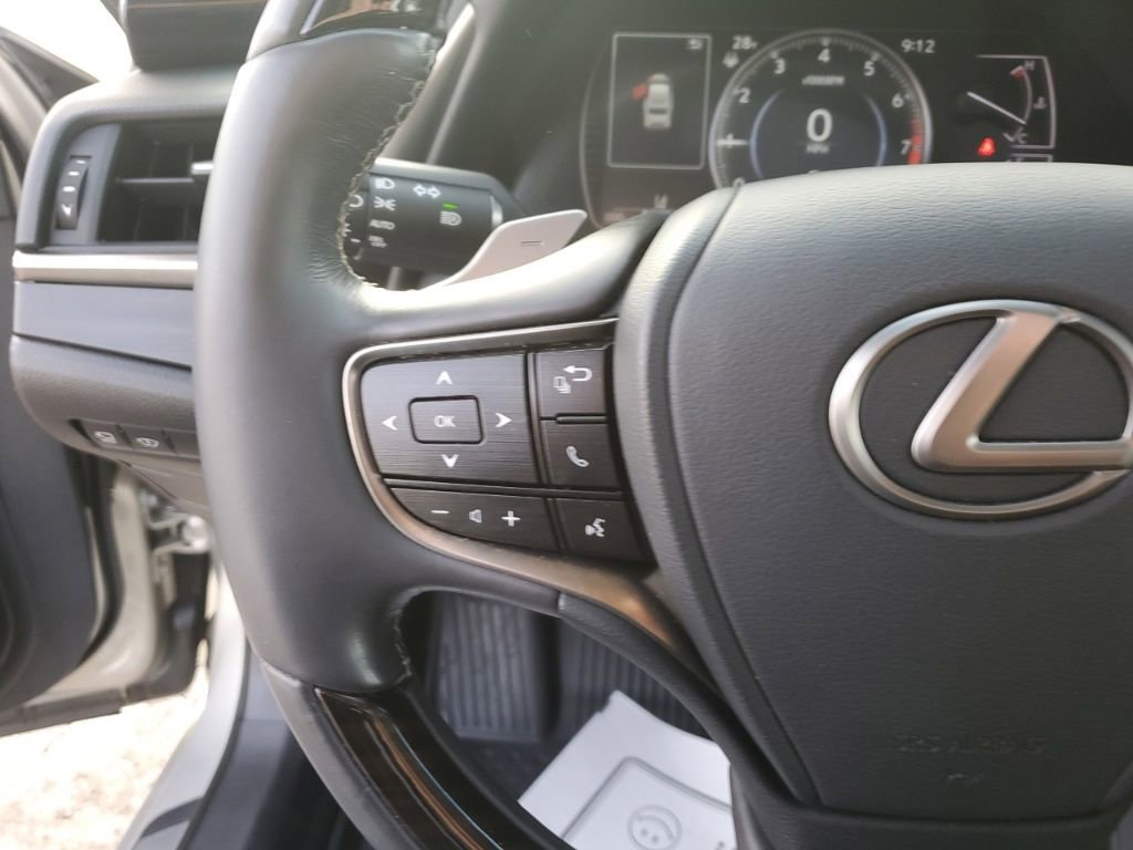 Used 2019 Lexus ES 350 Luxury image 17