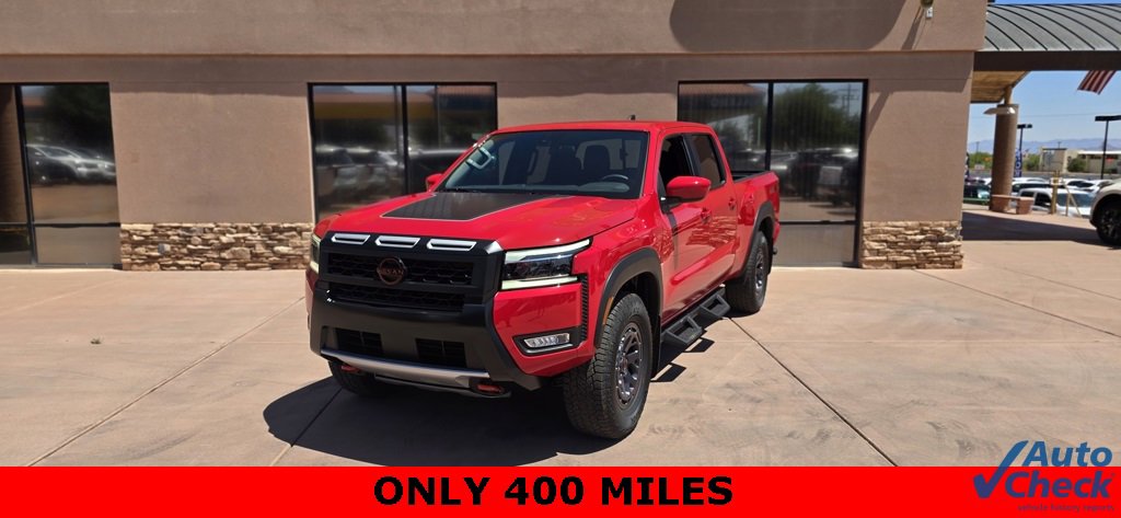 Used 2025 Nissan Frontier PRO-4X w/ Black Accent Package image 2