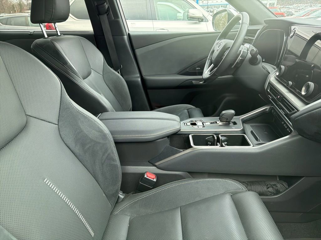 Used 2025 Lexus TX 350 AWD w/ Technology Package image 17