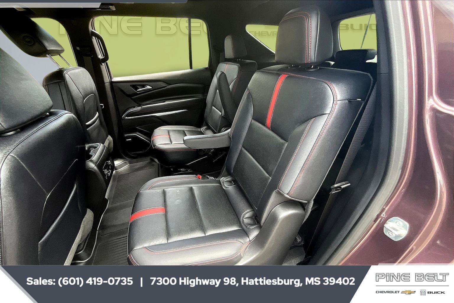 Used 2025 Chevrolet Traverse RS w/ LPO, Floor Liner Package image 19