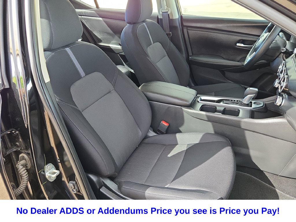 Used 2025 Nissan Sentra SV FWD image 39