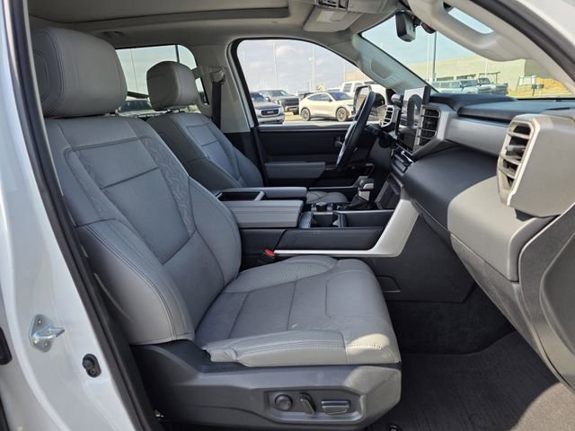 Used 2024 Toyota Tundra Limited w/ Power Package image 28