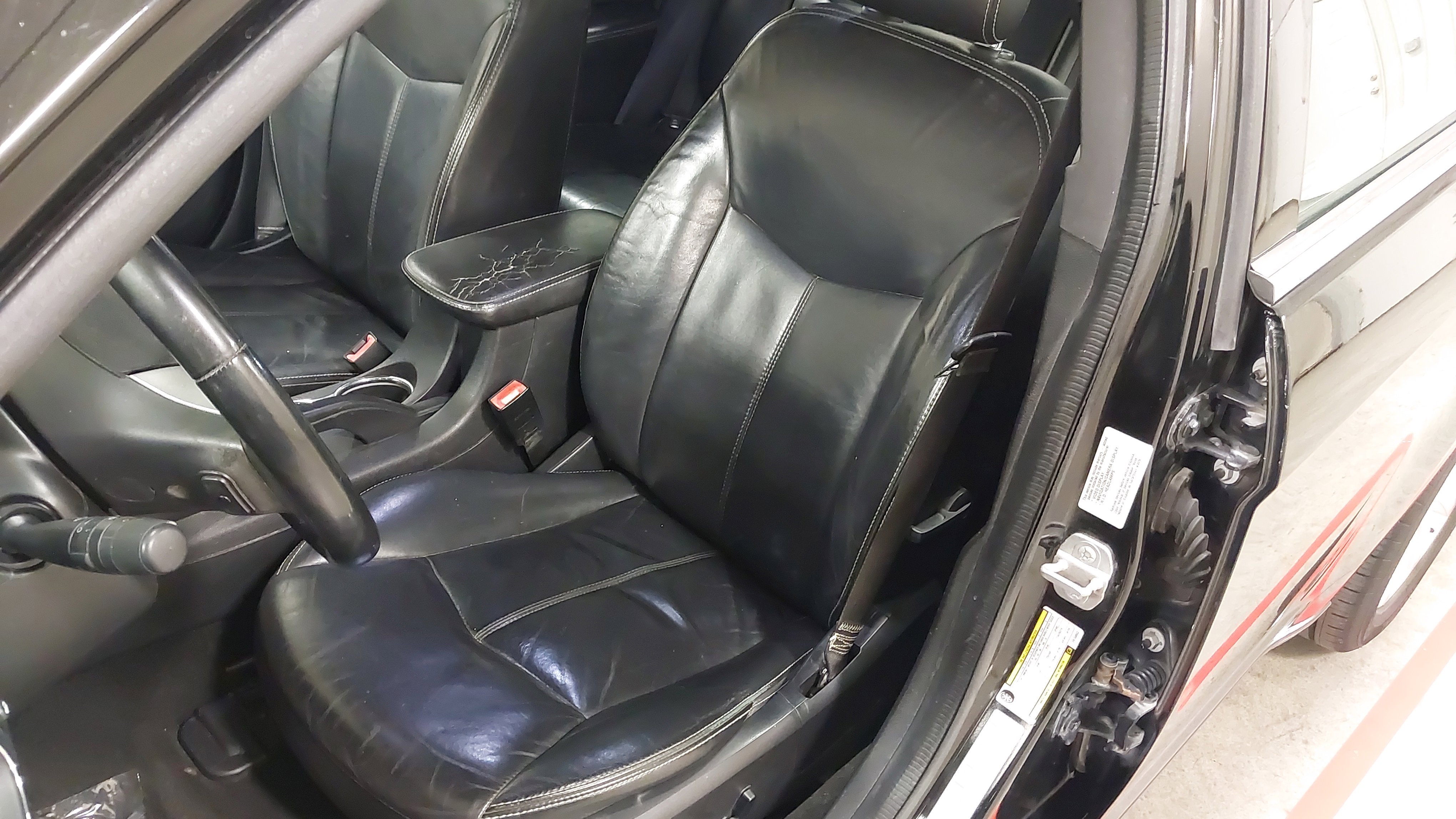 Used 2014 Chrysler 200 Limited image 23