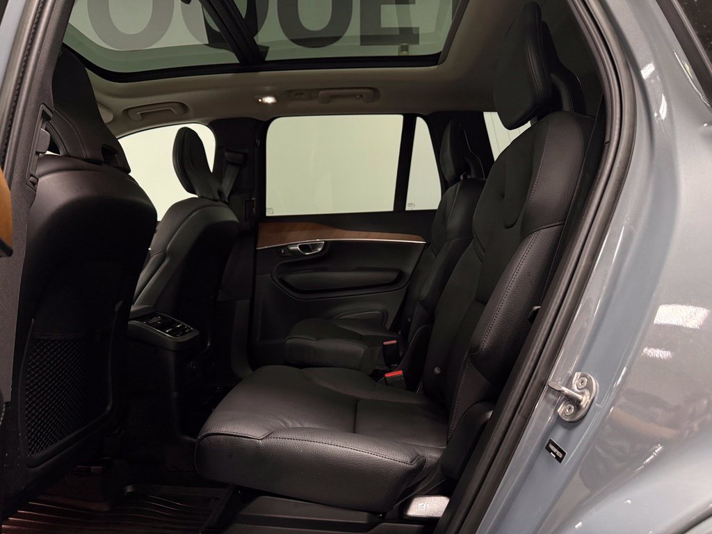 Used 2023 Volvo XC90 T8 Plus w/ Protection Package Premier AWD/4WD image 10