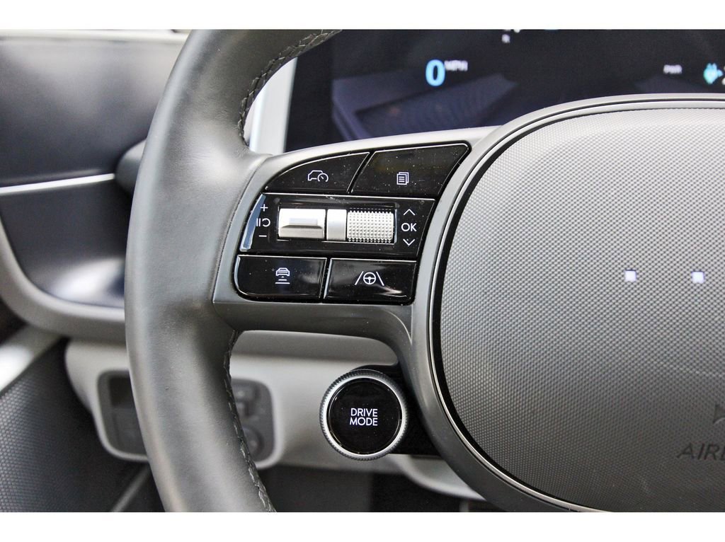 Used 2024 Hyundai Ioniq 6 Limited image 19