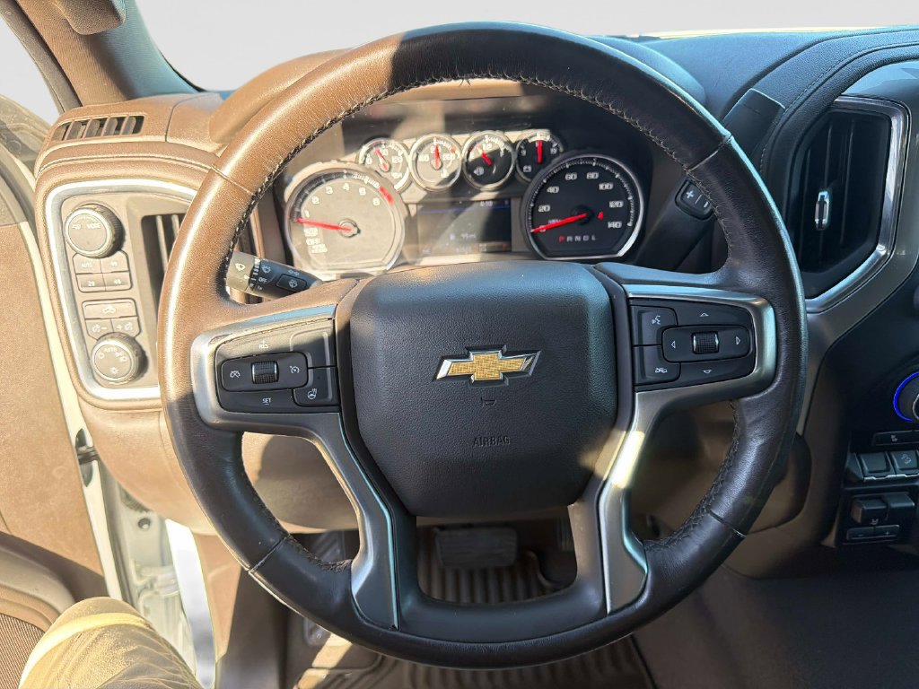 Used 2022 Chevrolet Silverado 1500 LT w/ Z71 Off-Road Package AWD/4WD image 33