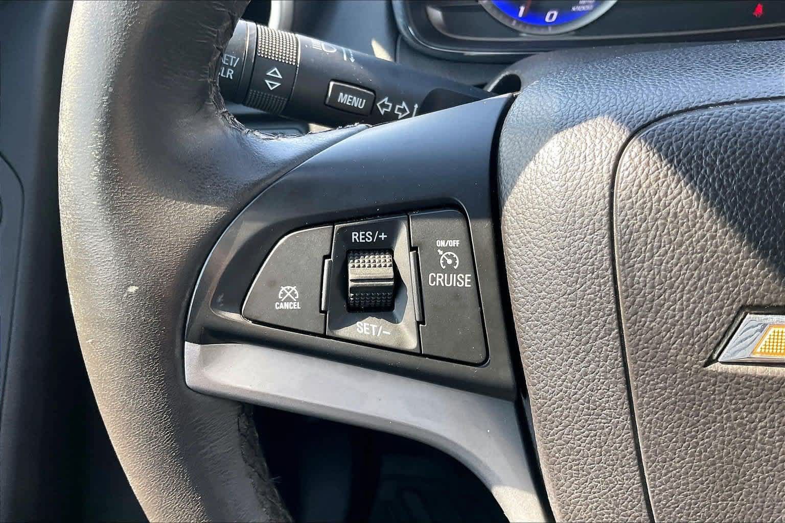 Used 2015 Chevrolet Trax LT w/ LT Sun and Sound Package FWD image 23