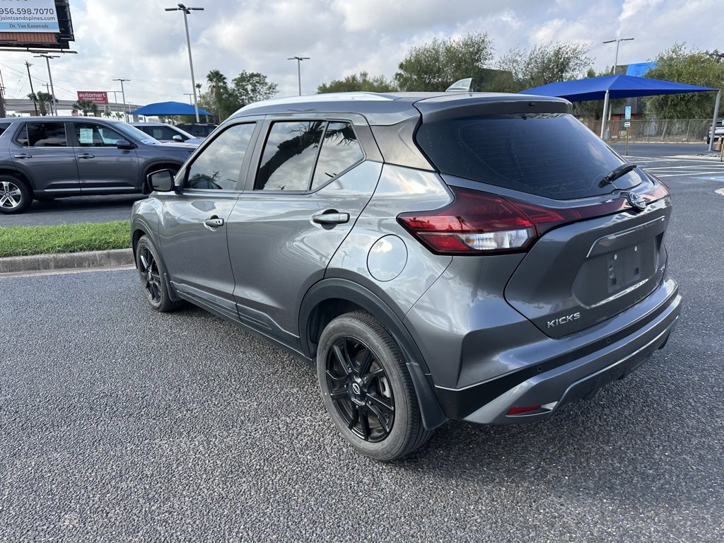 Used 2023 Nissan Kicks SV image 4