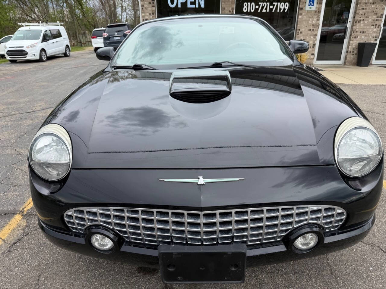 Used 2004 Ford Thunderbird RWD image 8