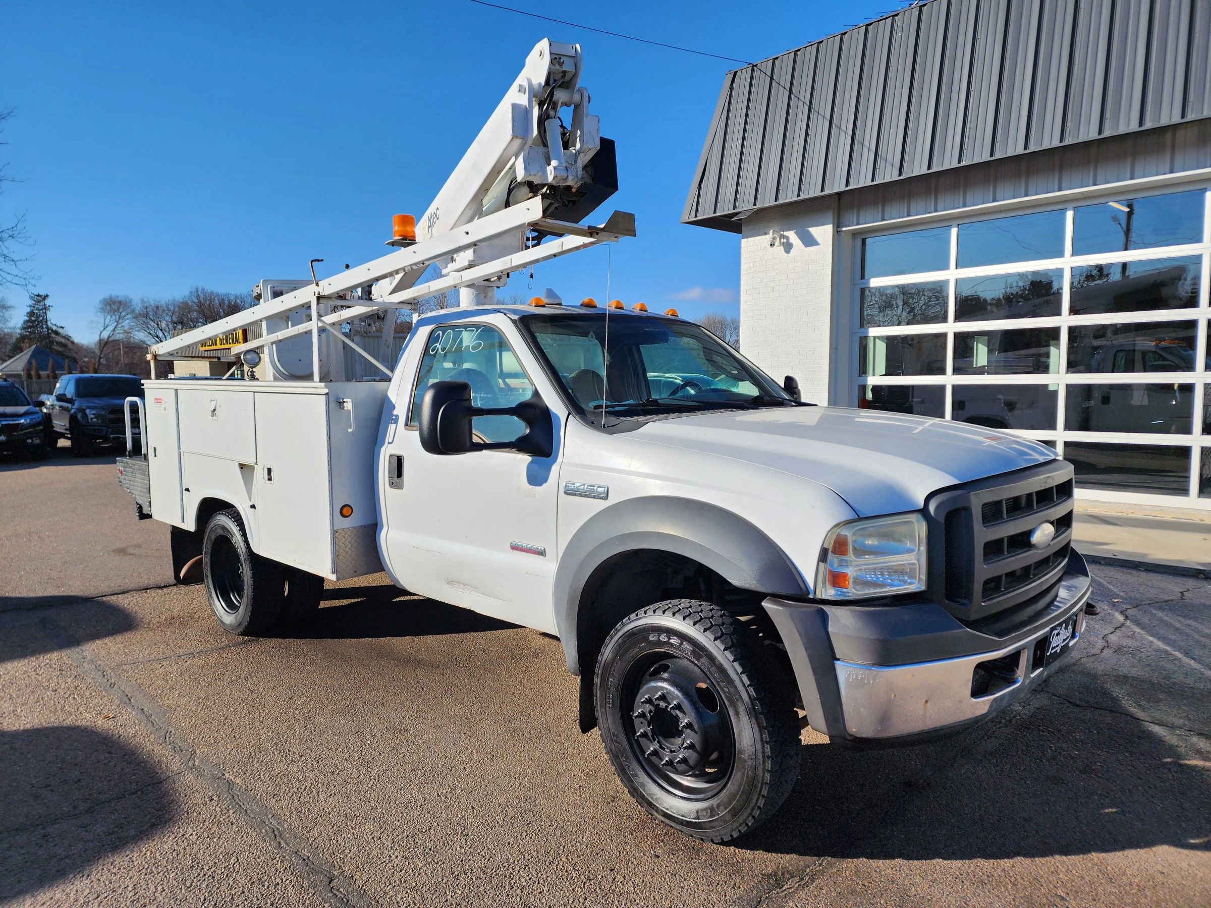 Used 2005 Ford F450 XL RWD image 2
