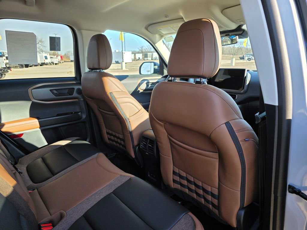 New 2026 Ford Bronco Sport Outer Banks w/ Outer Banks Tech Package+ AWD/4WD image 24