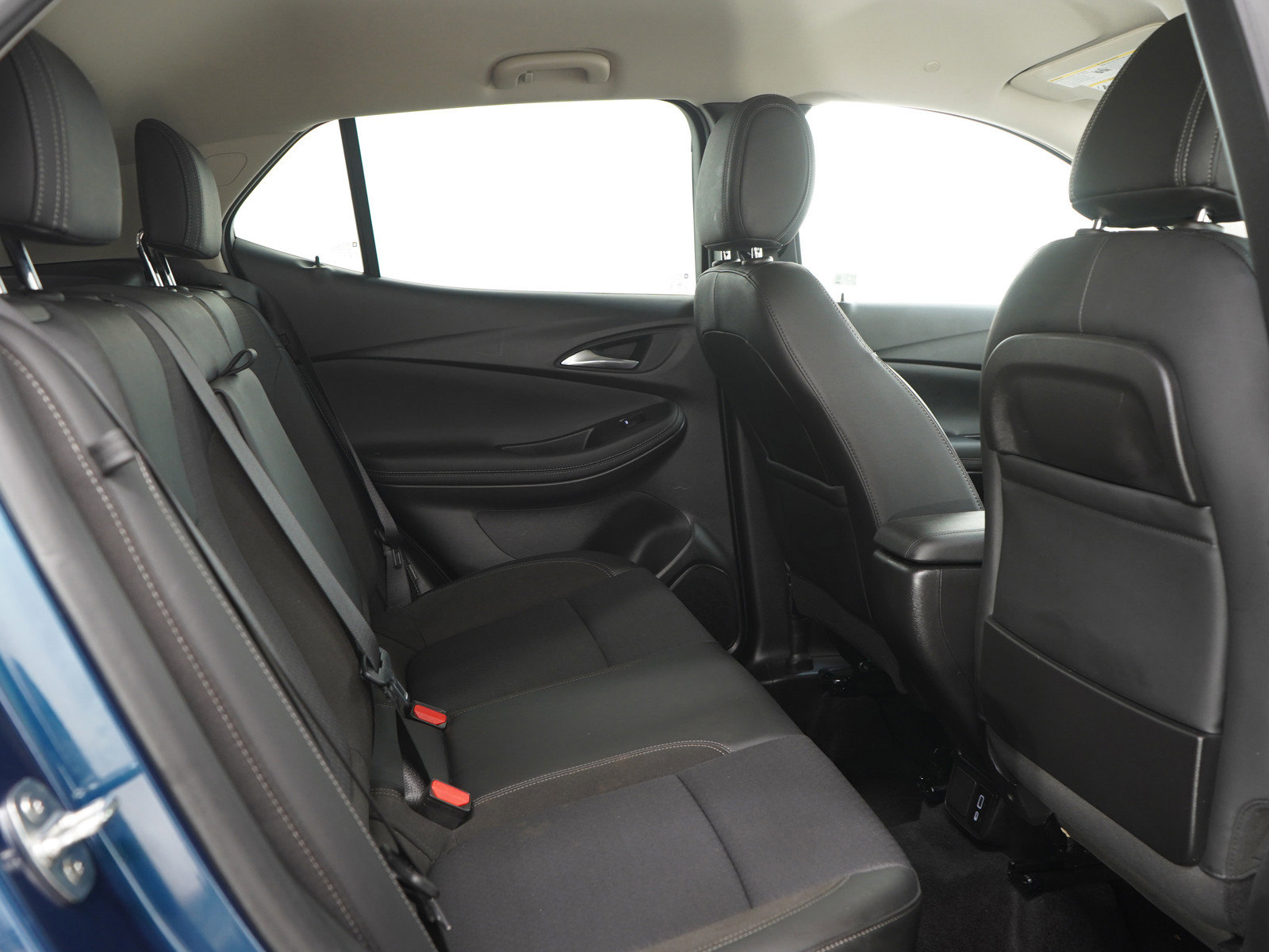 Used 2021 Buick Encore GX Select AWD/4WD image 14