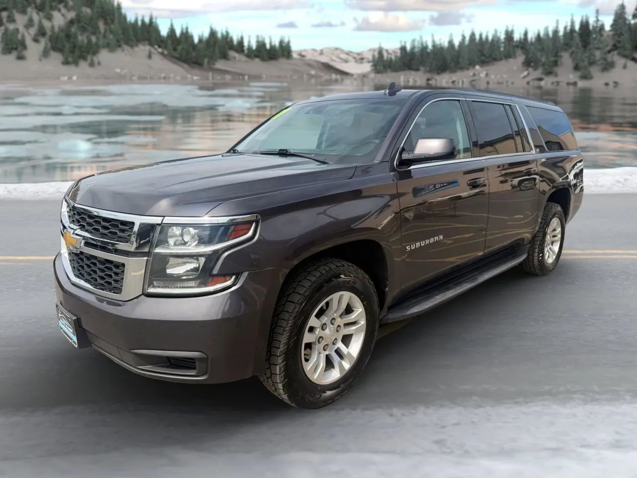 Used 2017 Chevrolet Suburban LT AWD/4WD image 7