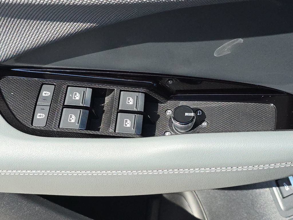 New 2026 Audi Q3 quattro 2.0T AWD/4WD image 19