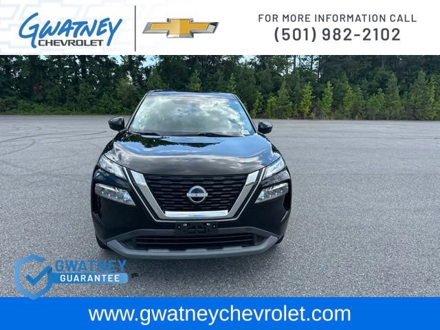 Used 2022 Nissan Rogue SV FWD image 2