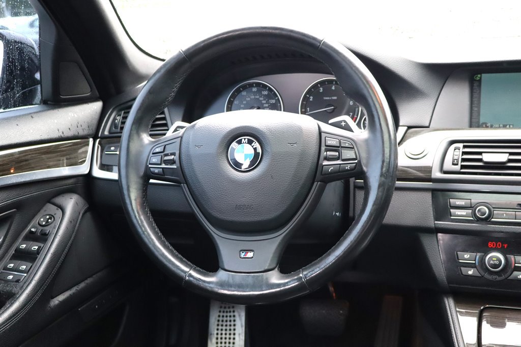 Used 2013 BMW 550i Sedan RWD image 12
