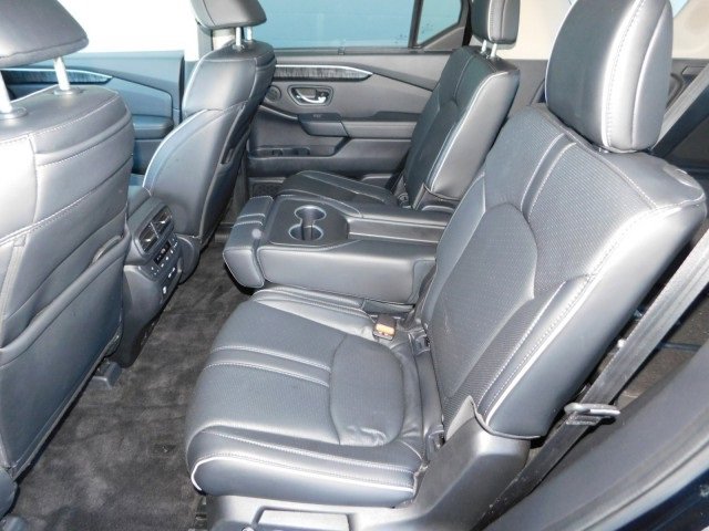 Used 2023 Honda Pilot Elite image 12