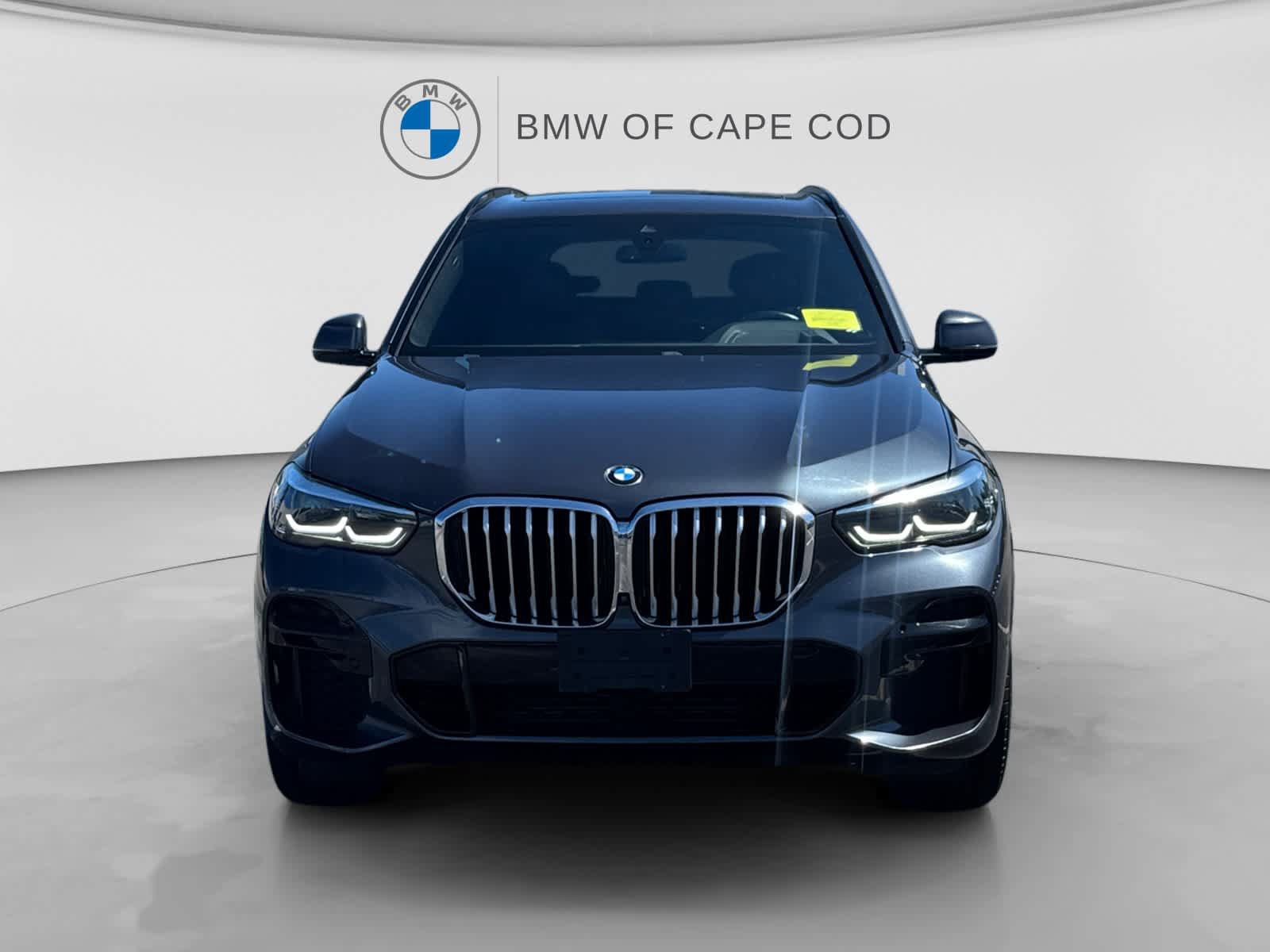 Used 2022 BMW X5 xDrive40i w/ M Sport Package AWD/4WD image 2