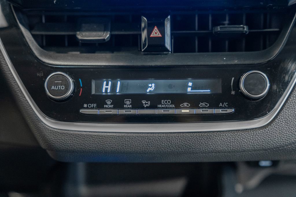 Used 2024 Toyota Corolla LE image 19