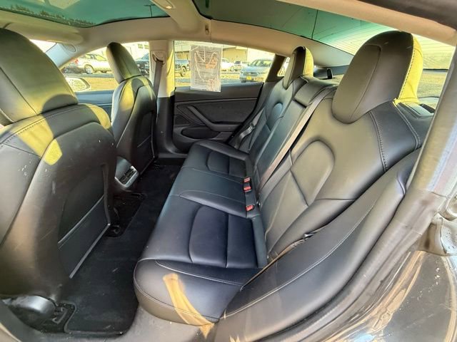 Used 2018 Tesla Model 3 Long Range image 14