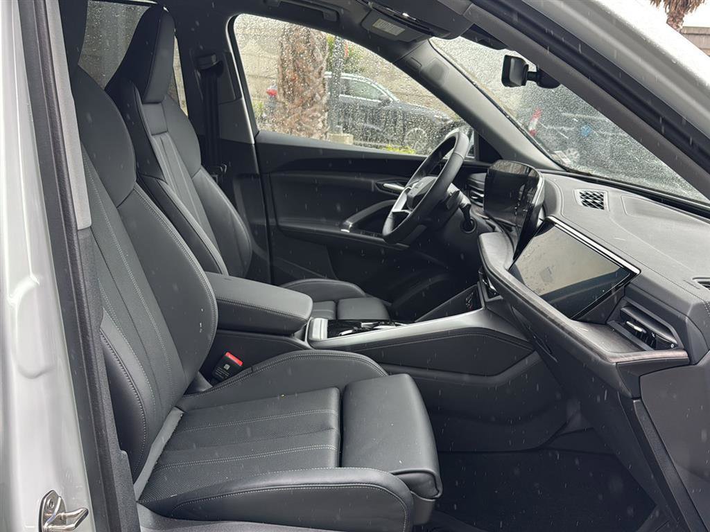 Used 2025 Audi Q5 Prestige image 14