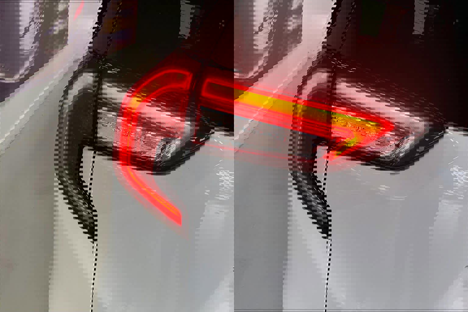 Used 2022 GMC Terrain SLE w/ Driver Convenience Package image 32