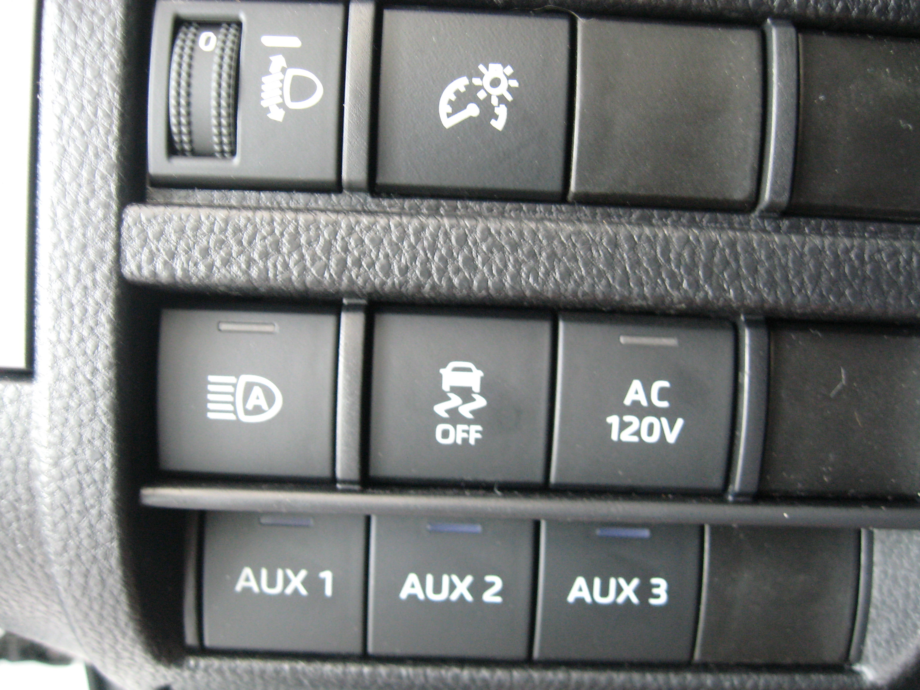 New 2025 Toyota Tacoma TRD Off-Road image 16