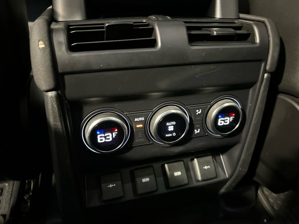 Used 2020 Land Rover Defender 110 First Edition AWD/4WD image 25