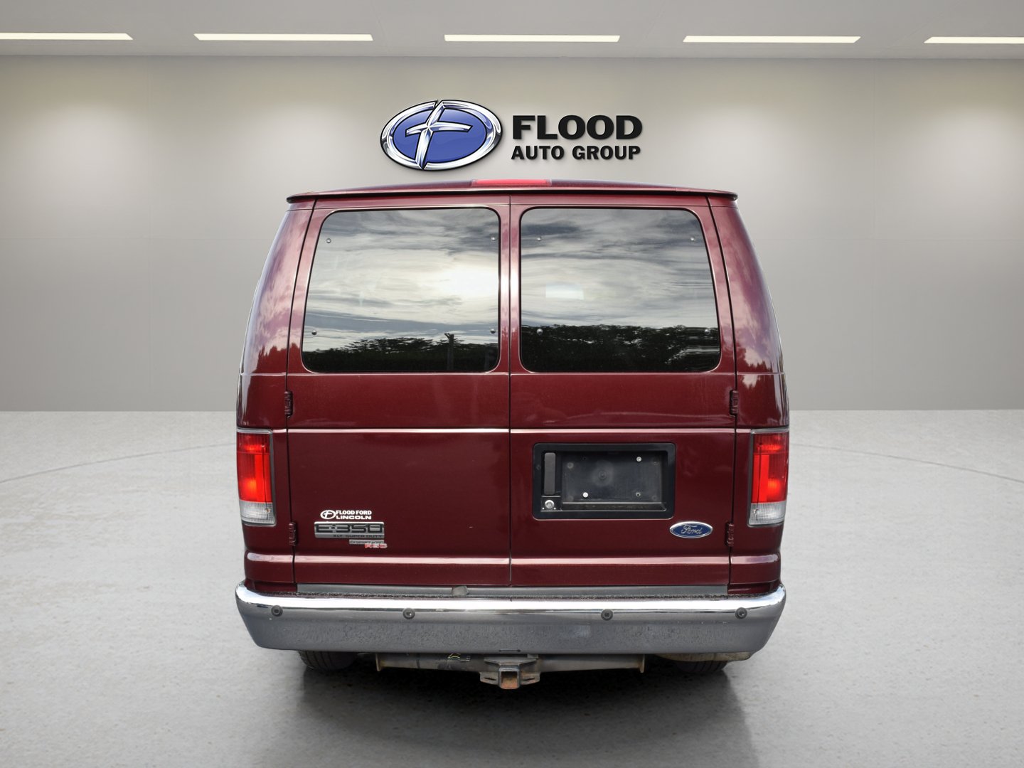 Used 2008 Ford E-350 and Econoline 350 XLT RWD image 5