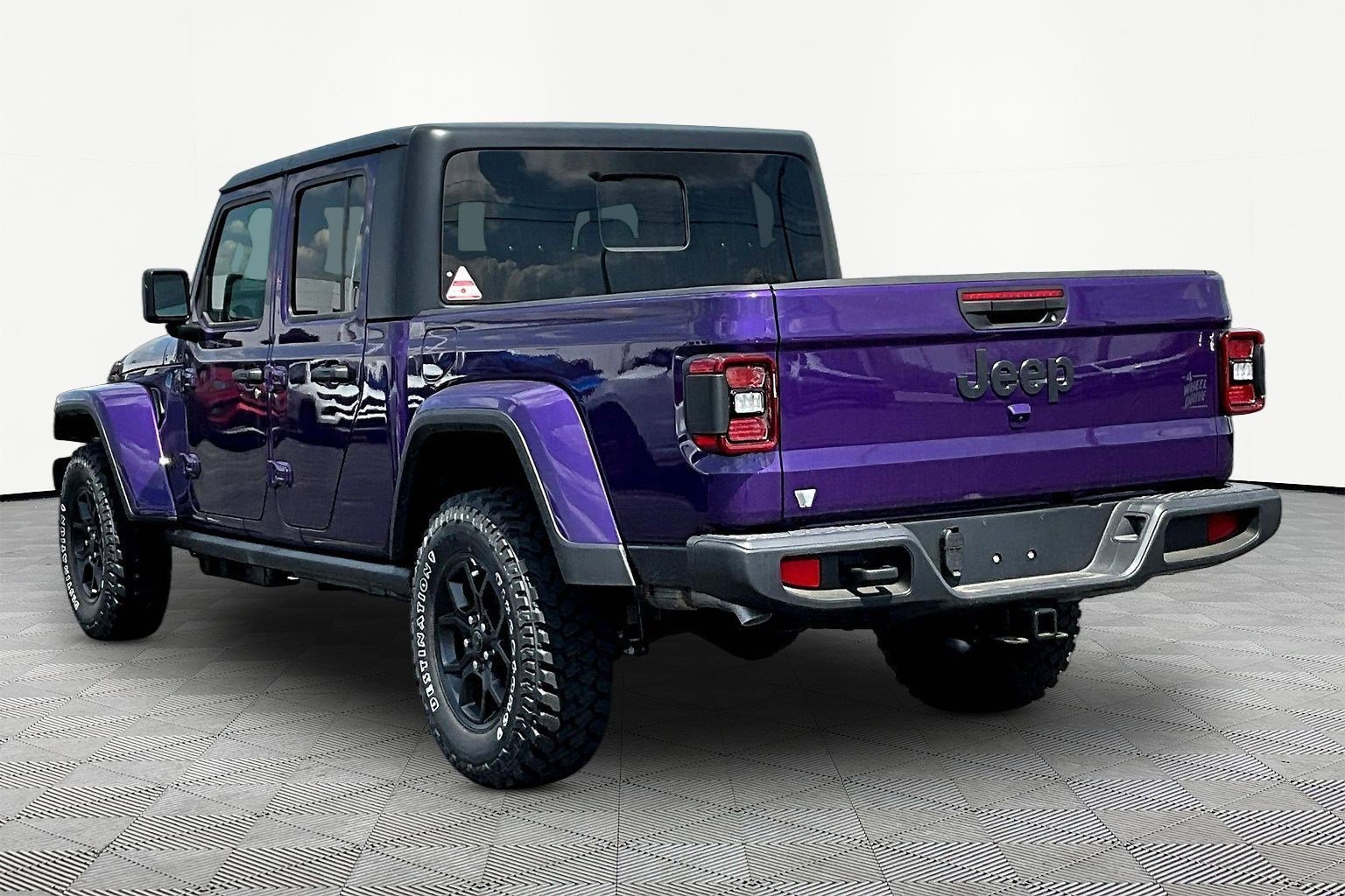 New 2026 Jeep Gladiator Willys AWD/4WD image 4