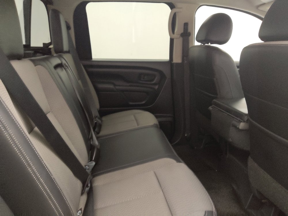 Used 2017 Nissan Titan S AWD/4WD image 19