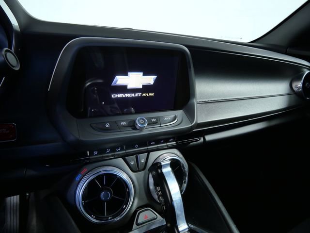 Used 2017 Chevrolet Camaro SS image 18