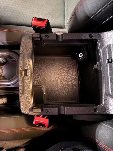 Used 2019 Jeep Wrangler Rubicon w/ Uconnect 4C Nav & Sound Group image 28