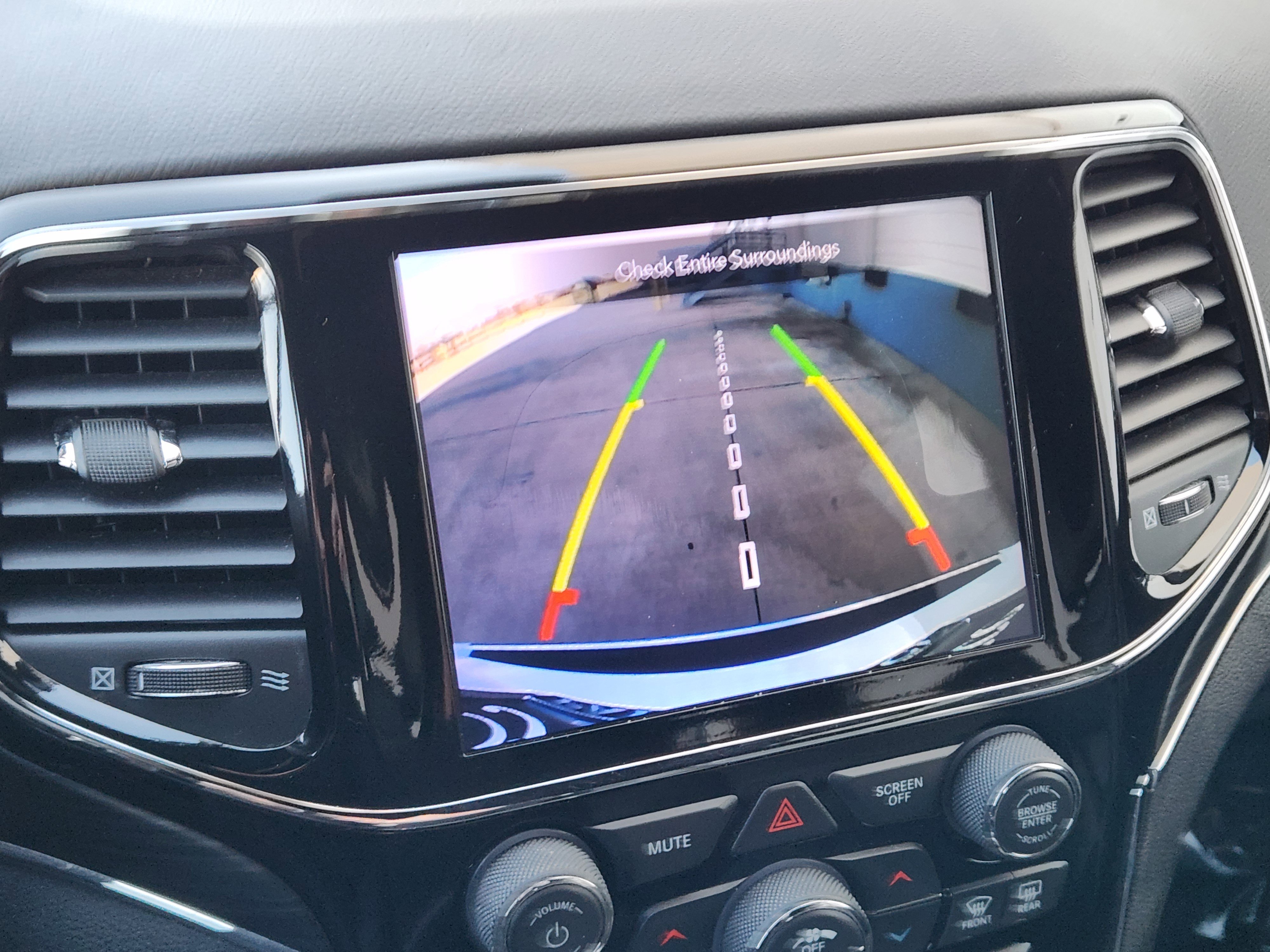 Used 2020 Jeep Grand Cherokee Limited image 18