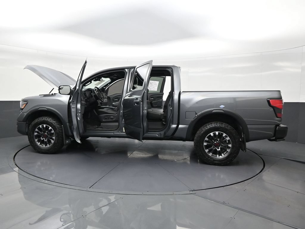 Used 2023 Nissan Titan PRO-4X w/ Pro-4x Convenience Package AWD/4WD image 30