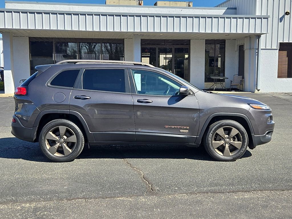 Used 2017 Jeep Cherokee 75th Anniversary AWD/4WD image 7