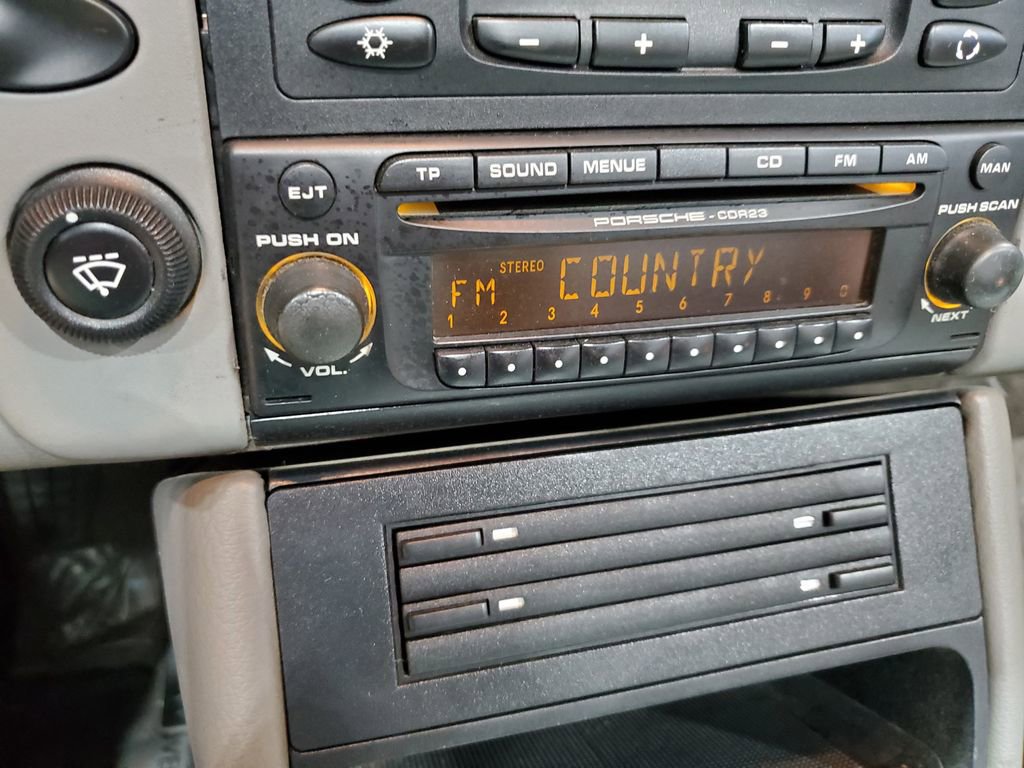 Used 2003 Porsche 911 Carrera image 24