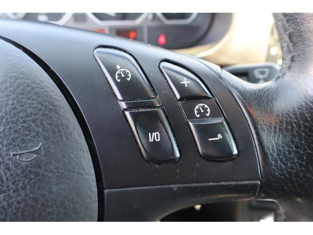 Used 2005 BMW 330xi Sedan image 13