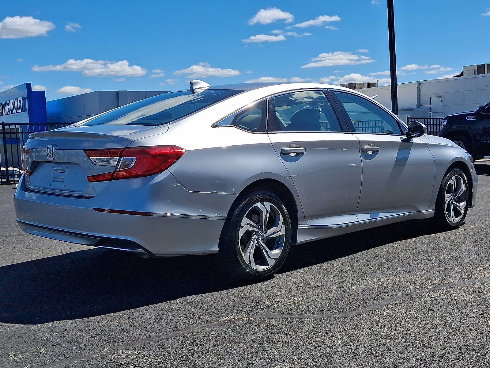 Used 2018 Honda Accord EX image 6