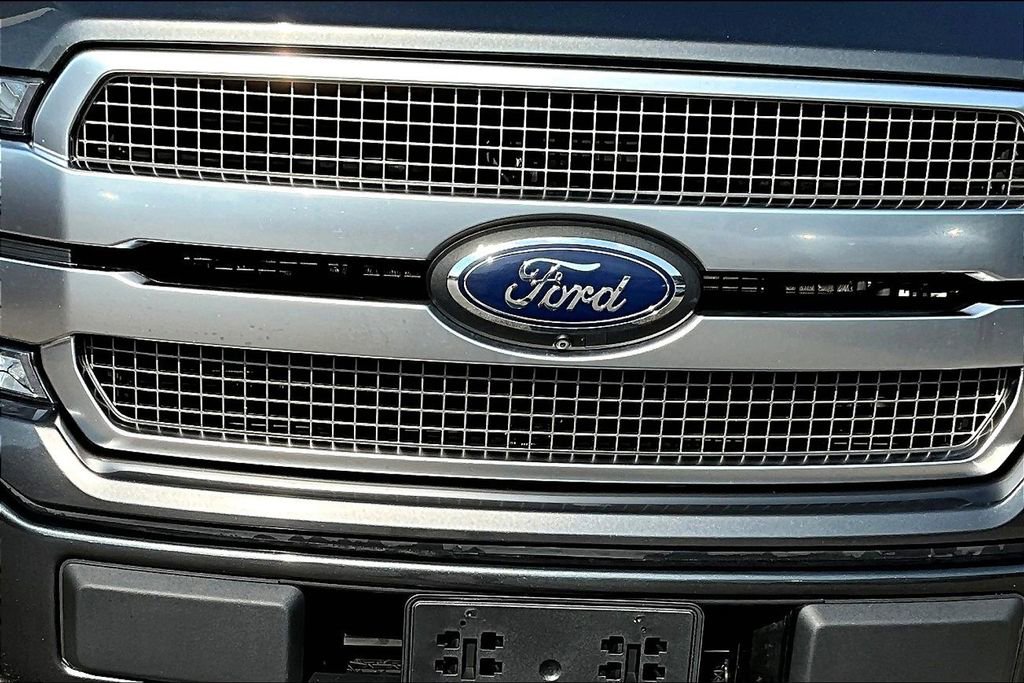 Used 2018 Ford F150 Platinum w/ Technology Package image 30