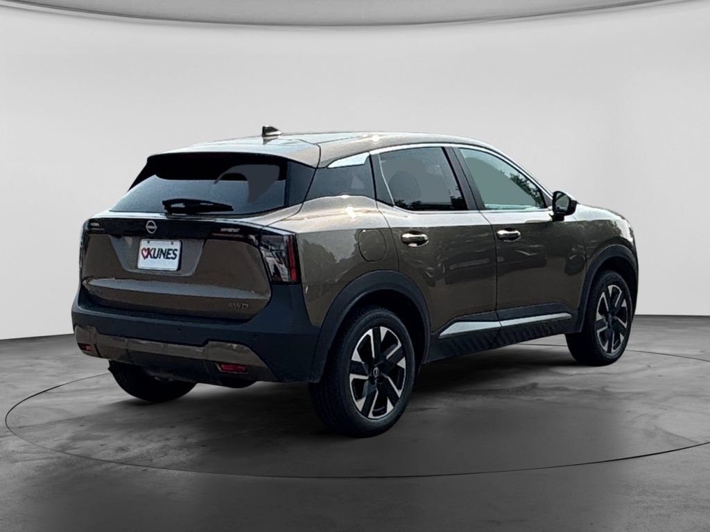 Used 2025 Nissan Kicks SV AWD/4WD image 10