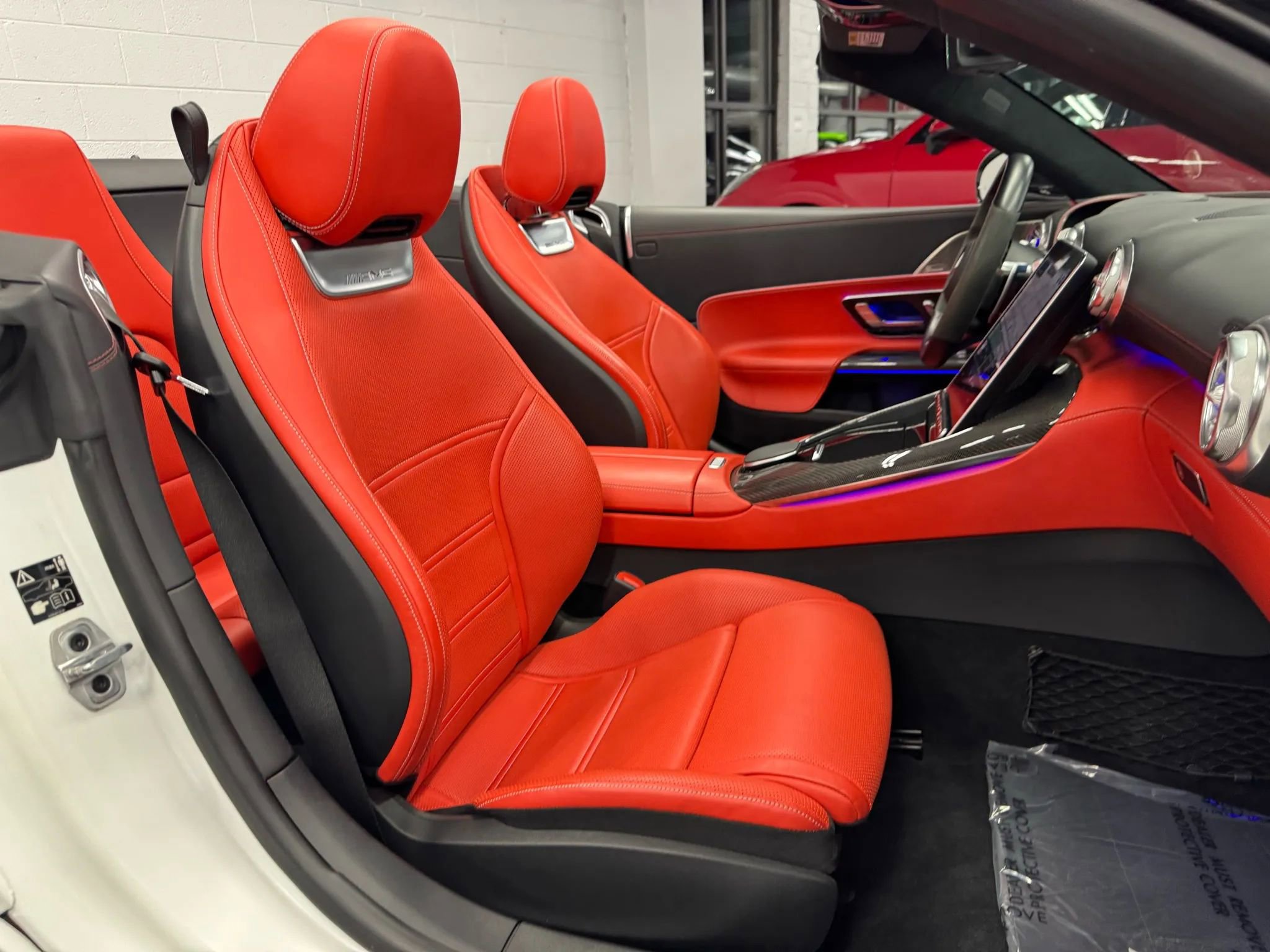 Used 2022 Mercedes-Benz SL 63 AMG SL 63 Touring Roadster 2D image 32