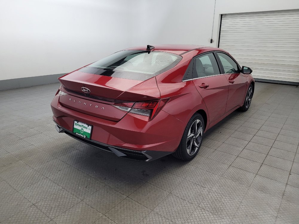 Used 2021 Hyundai Elantra SEL w/ Convenience + Premium Package image 9