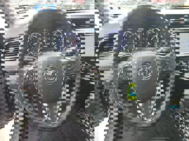 Used 2020 Toyota Camry LE image 12