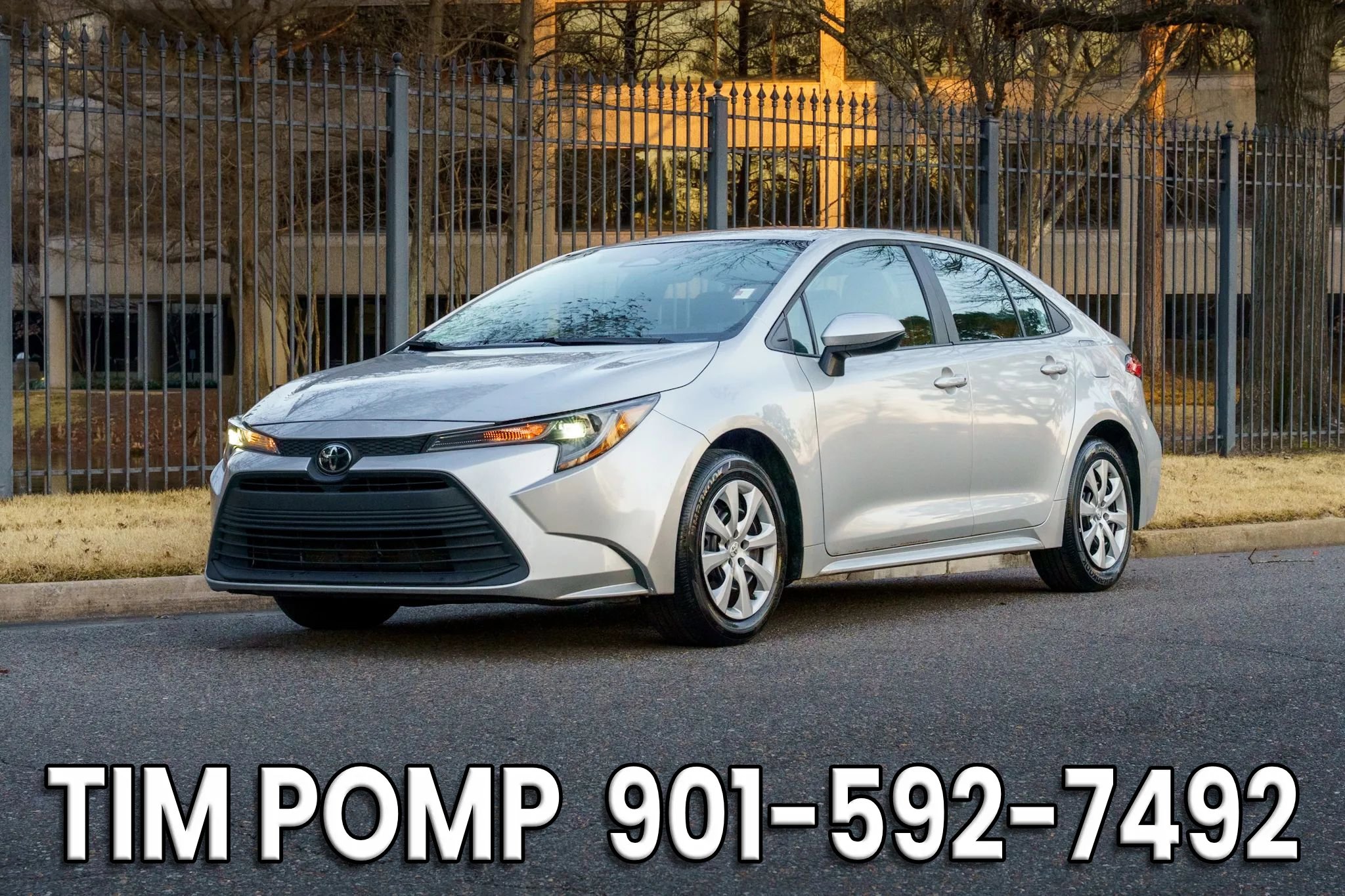 Used 2024 Toyota Corolla LE image 1