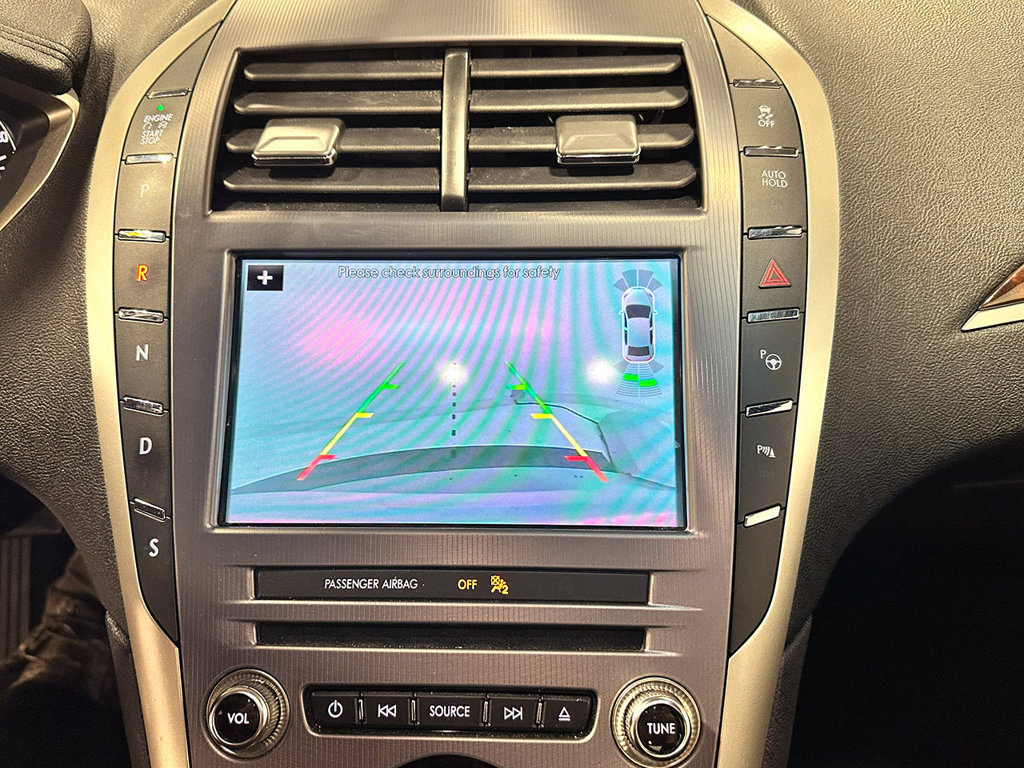 Used 2017 Lincoln MKZ Reserve w/ Technology Package FWD image 4