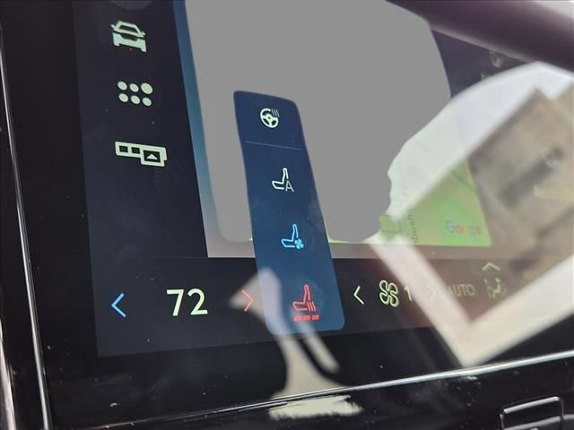 New 2025 Lincoln Navigator Reserve w/ Jet Appearance Package AWD/4WD image 8