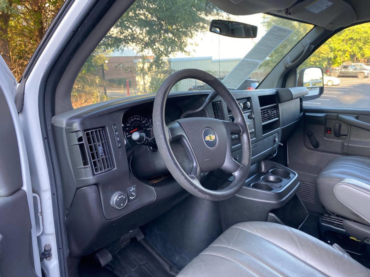 Used 2013 Chevrolet Express 1500 image 9