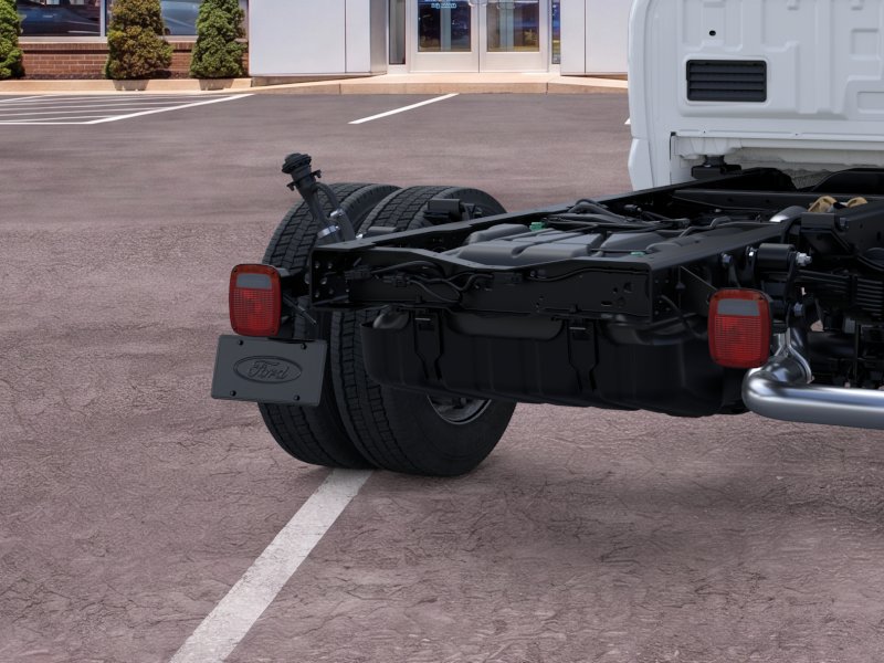 New 2026 Ford F550 4x4 Crew Cab image 21