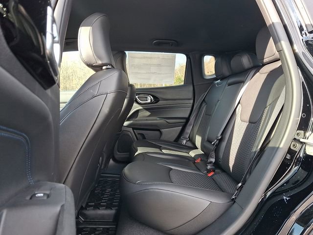 New 2026 Jeep Compass Latitude image 5